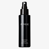 A continuous, air-powered spray delivers an even and controlled application. The micro-fine mist sets liquid or powder makeup with a radiant, long-wearing finish. THIS PRODUCT IS Cruelty-Free, Hypoallergenic, Non-Comedogenic, Halal Certified, and EU Compliant. Free of Parabens and Fragrances.