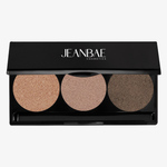 Triple-milled eyeshadow palettes with trio signature shades in matte, metallic, pearlized, and shimmer finishes.THIS PRODUCT IS Cruelty Free, Hypoallergenic, Non-Comedogenic, Halal Certified, and EU Compliant. Free of Parabens and Fragrances.
